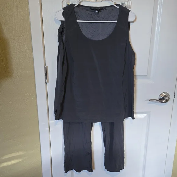 Citron Charcoal Sleeveless Ensemble - Picture 1 of 10